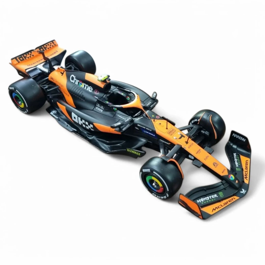 2024 F1 MCLAREN MCL38 with PILOT 1:24 Scale Die-Cast Car by Bburago