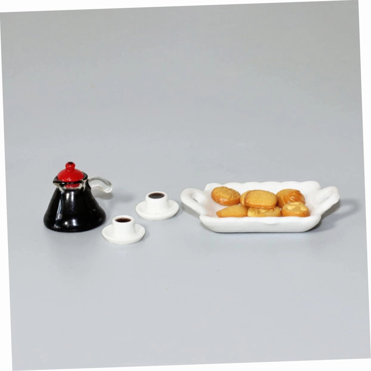3sets Decorative Tiny Food Set of Mini Coffee Cups Wear-Resistant Tray for Dollhouse Desktop Decoration for Boys and Girls Mini Room Layout and Creative Scenes