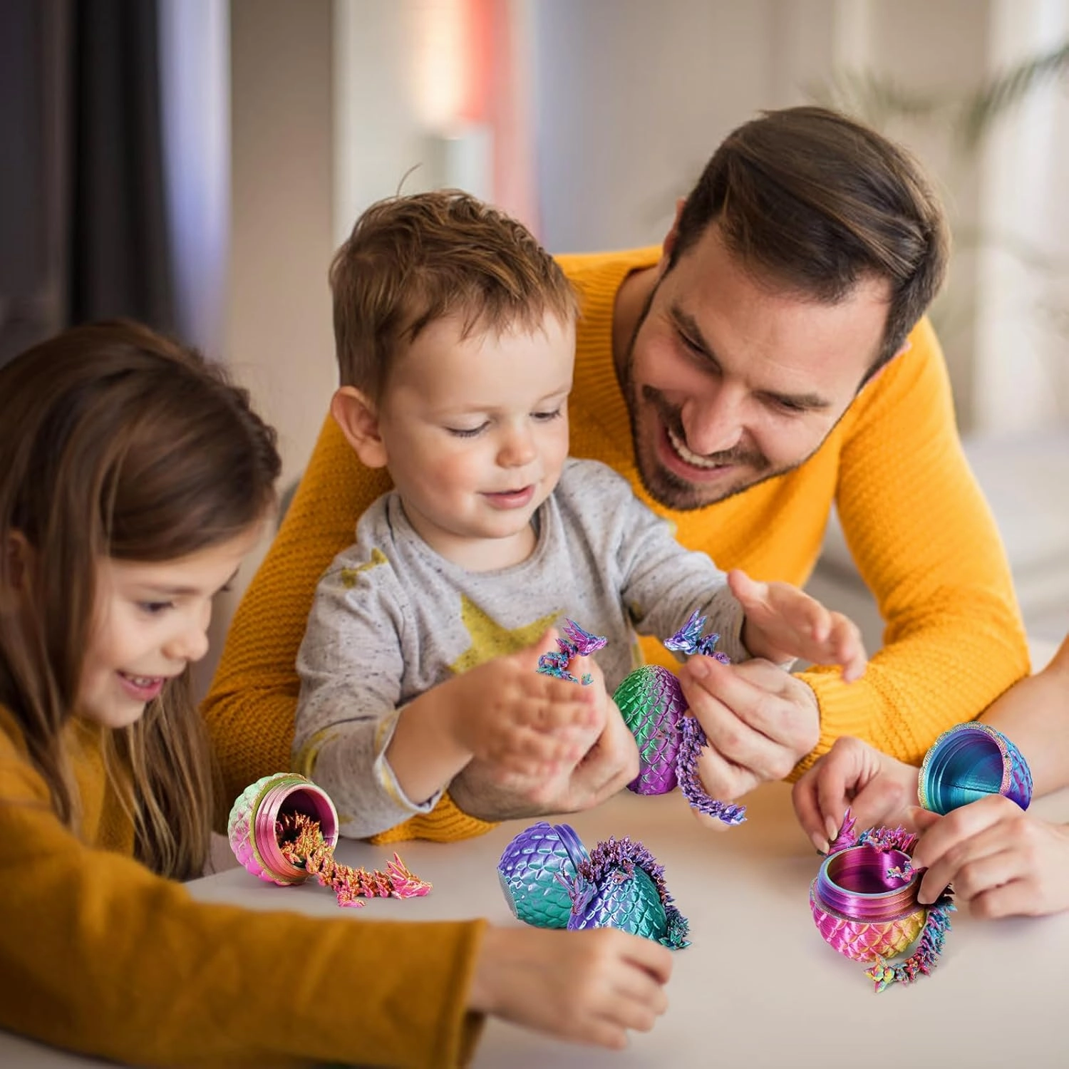 4PCS Dragon Eggs with Dragon Inside Mini Dragon Eggs Set Mystery Dragon Egg Fidget Toy Articulated Dragon 3D Printed Animals Set Mini Articulated Crystal Dragon Toy
