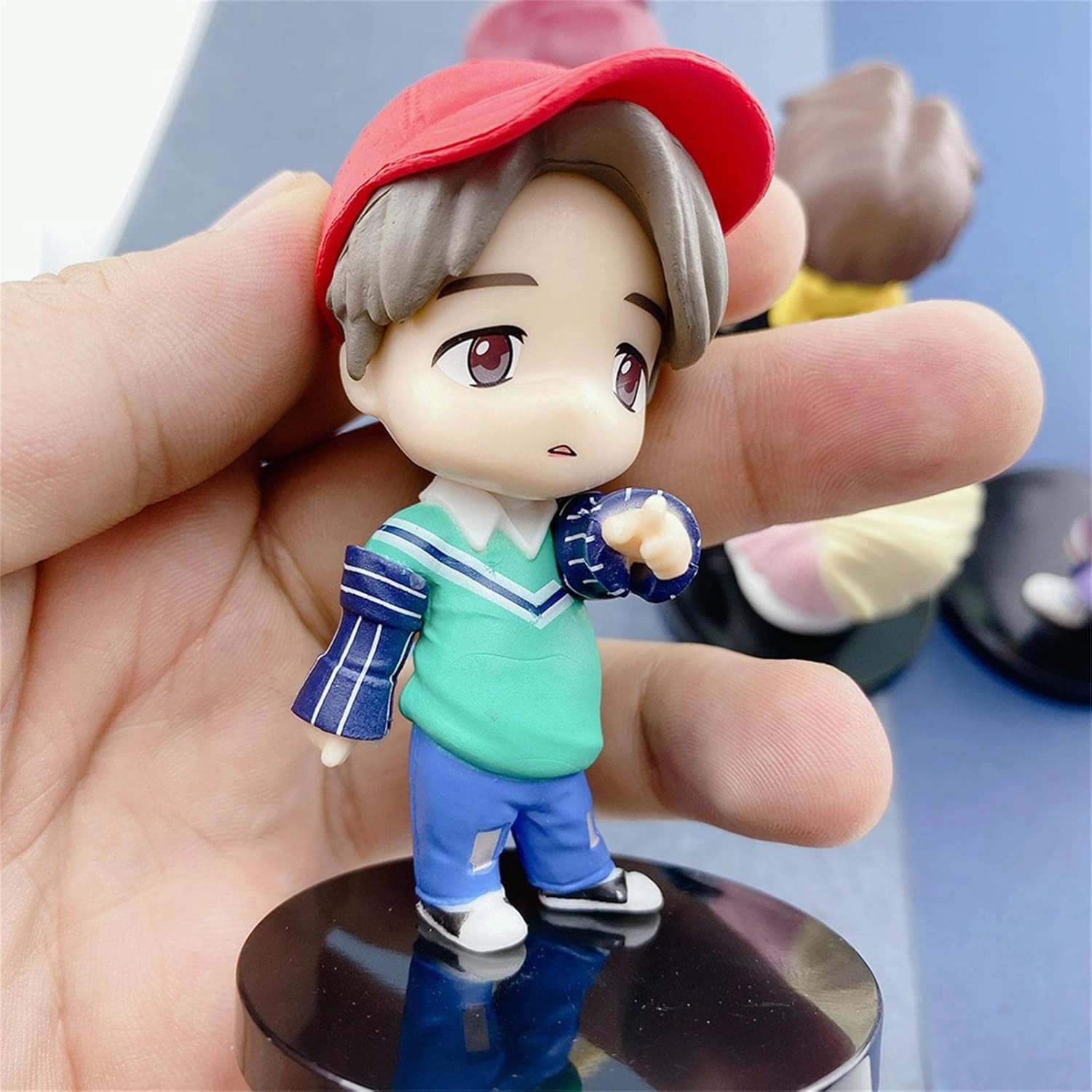 7pcs BTS Cake Toppers Character Set of Action Figures Toys，BTS Mini Figurines Dolls Birthday Party Supplies Car Desktop BTS Birthday Decorations (B)