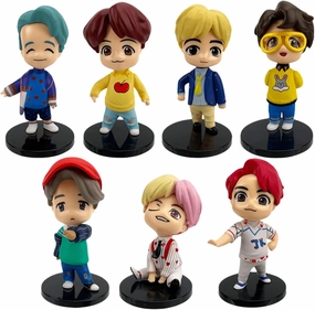 7pcs BTS Cake Toppers Character Set of Action Figures Toys，BTS Mini Figurines Dolls Birthday Party Supplies Car Desktop BTS Birthday Decorations (B)