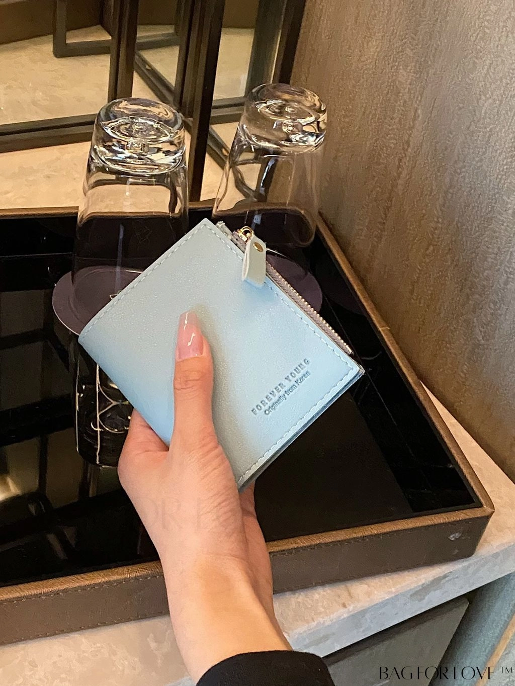 BagForLove - Stylish Square Zipper Purse: Compact Ladys Wallet with Sleek Design