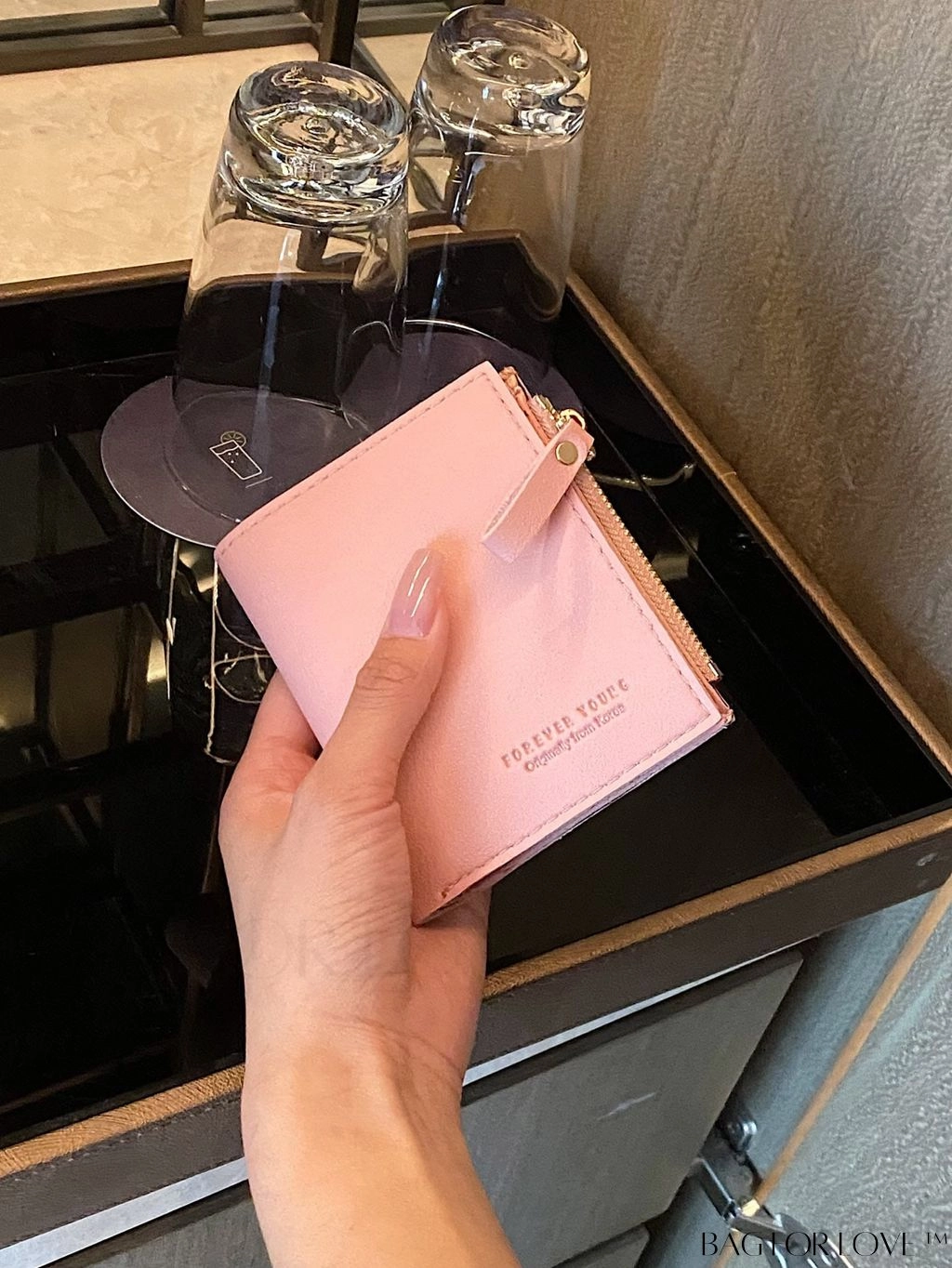 BagForLove - Stylish Square Zipper Purse: Compact Ladys Wallet with Sleek Design