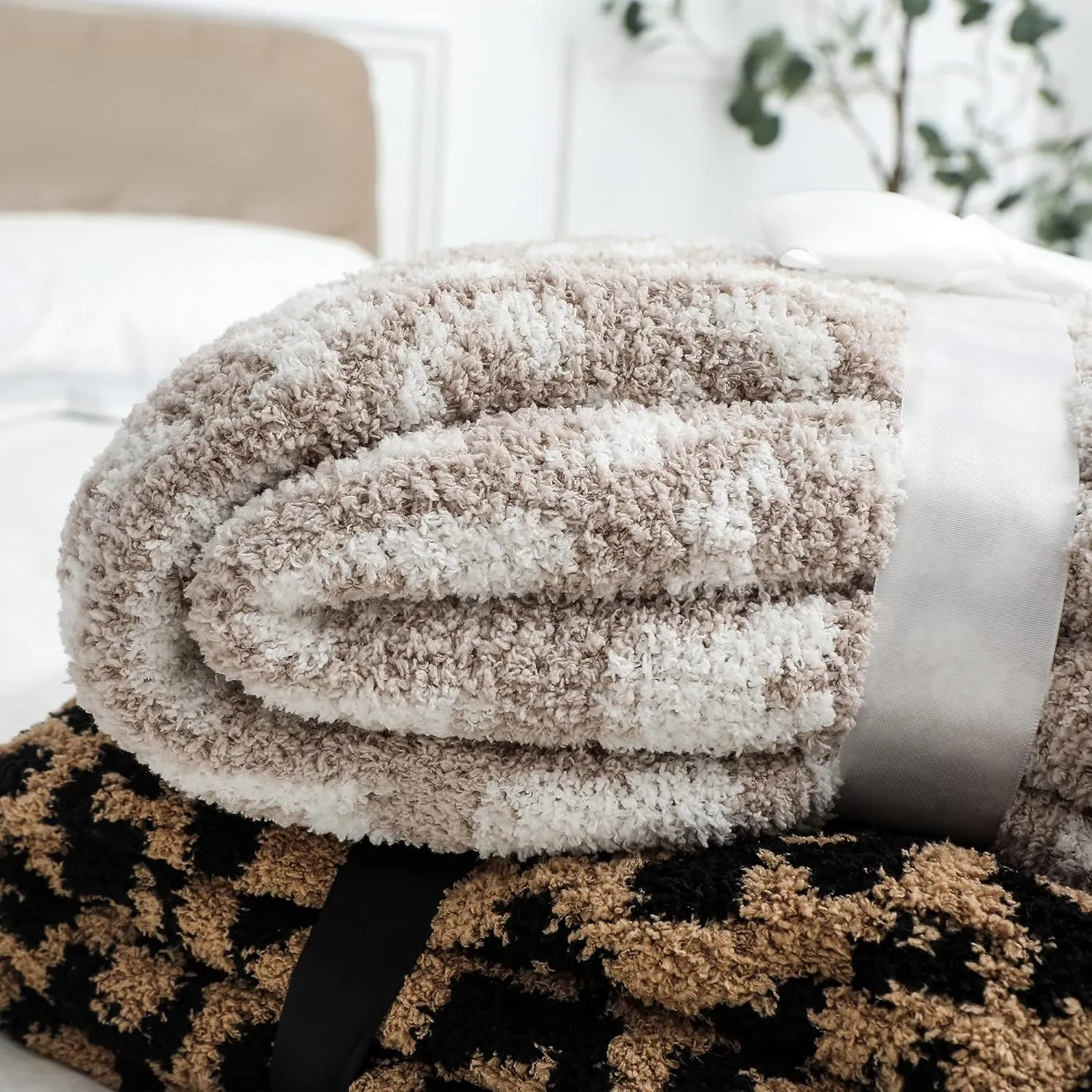bearberry Fuzzy Leopard Knitted Throw Blanket Soft Cozy Warm Microfiber Blanket for Couch Sofa Bed Travel (Linen/Warm Gray, 50"x60")