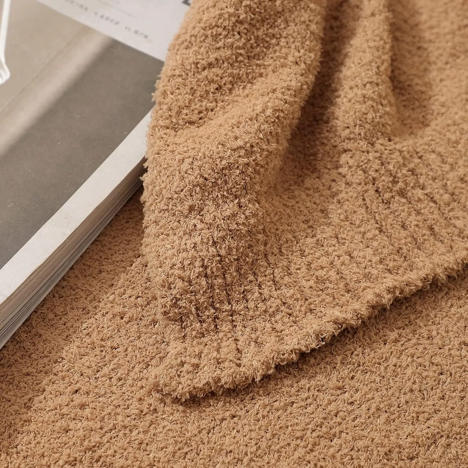bearberry Super Soft Fluffy Throw Blanket Lightweight Cozy Warm Throw Blankets for Couch Bed Sofa All Season (Camel, 50”x60”)