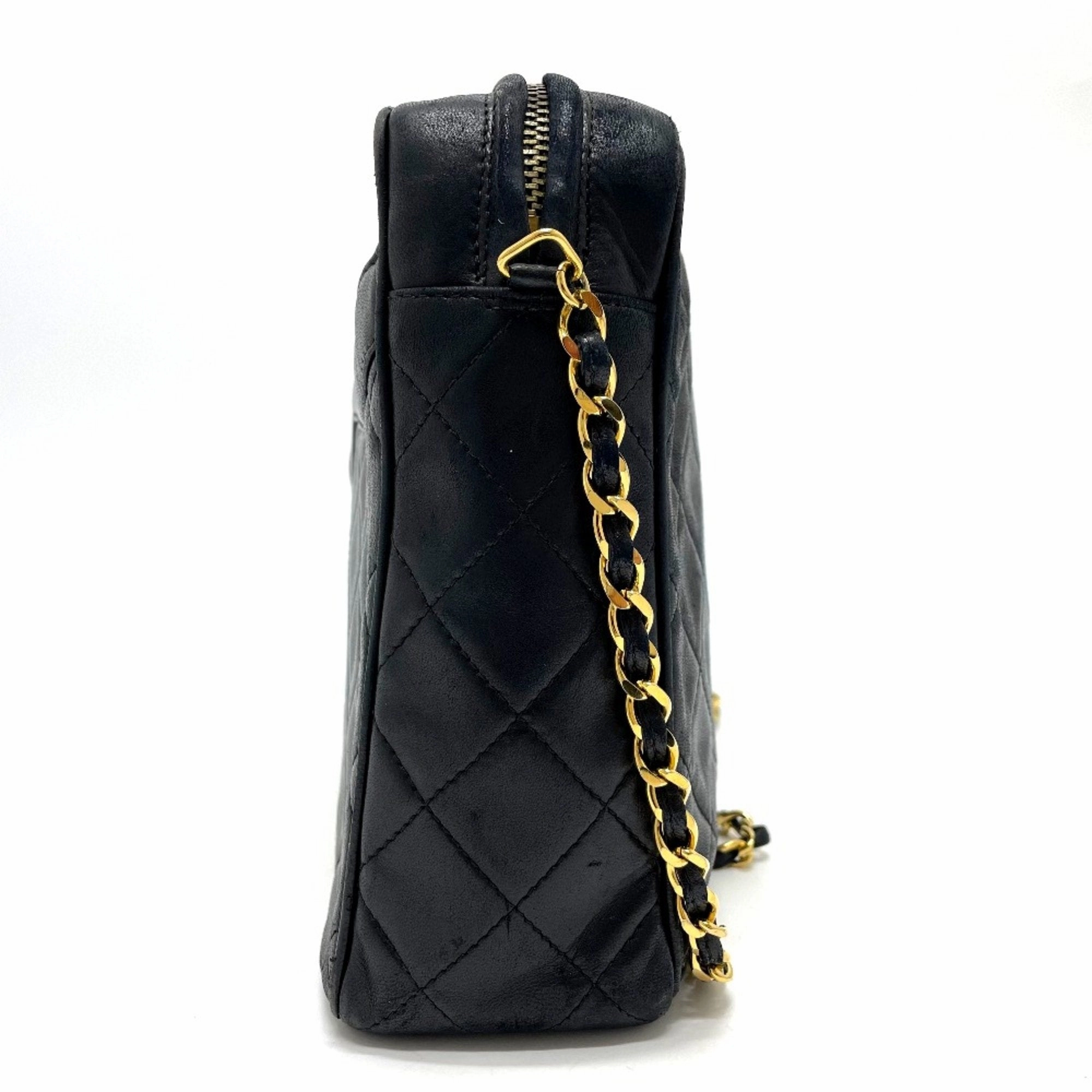 Chanel Logo Cc Leather Shoulder Bag (Pre-Owned)