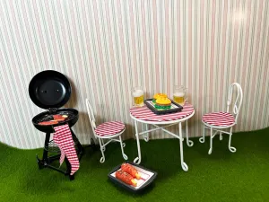 Dollhouse Furniture - Dollhouse Kitchen Miniature BBQ Grill Oven & Dollouse Accessories Table Chairs with Fake Food Scene Model for 1/12 Doll House