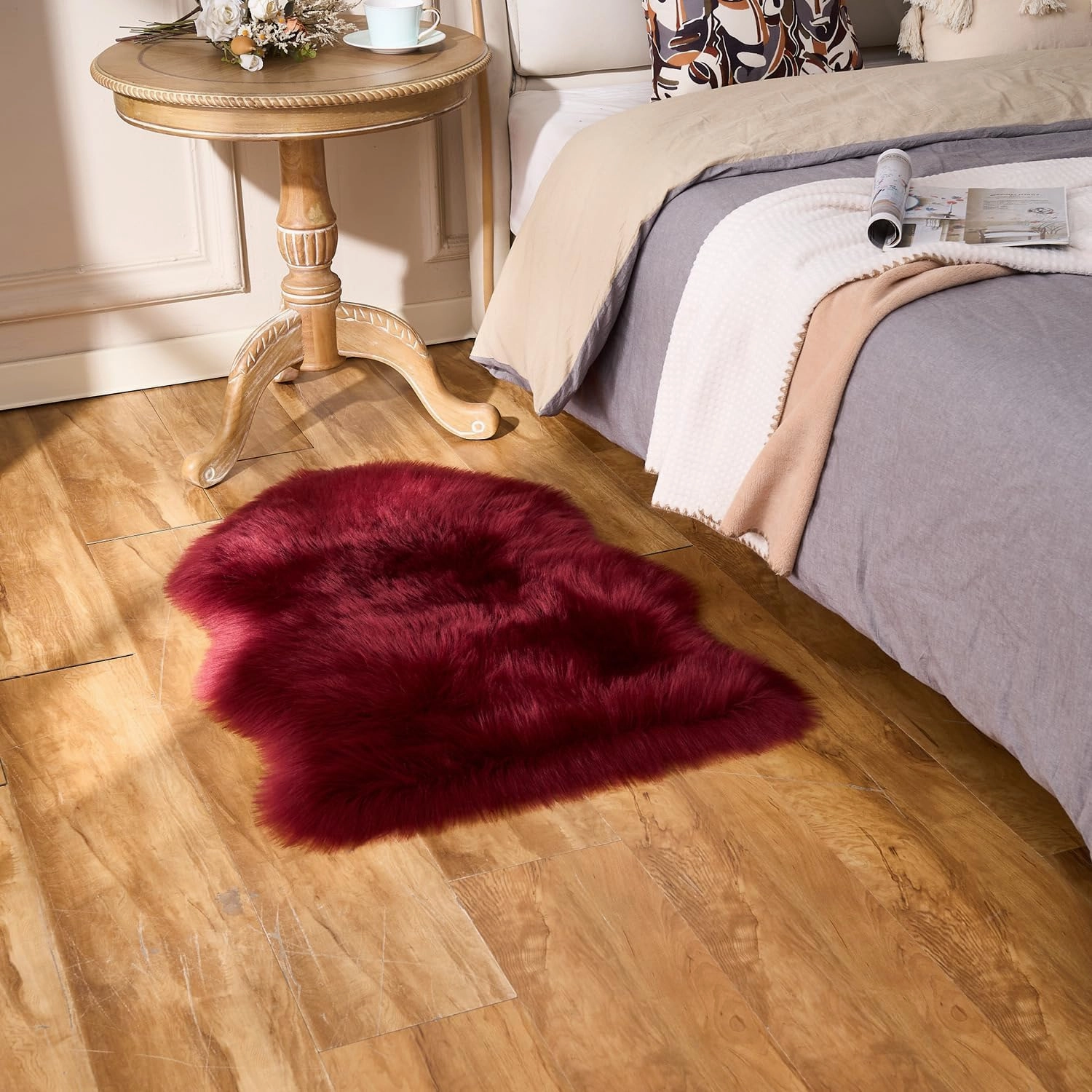 EasyJoy Ultra Soft Fluffy Shaggy Area Rug Faux Fur Rug Chair Cover Seat Pad Fuzzy Area Rug for Bedroom Floor Sofa Living Room (2 x 3 ft Sheepskin, Burgundy)