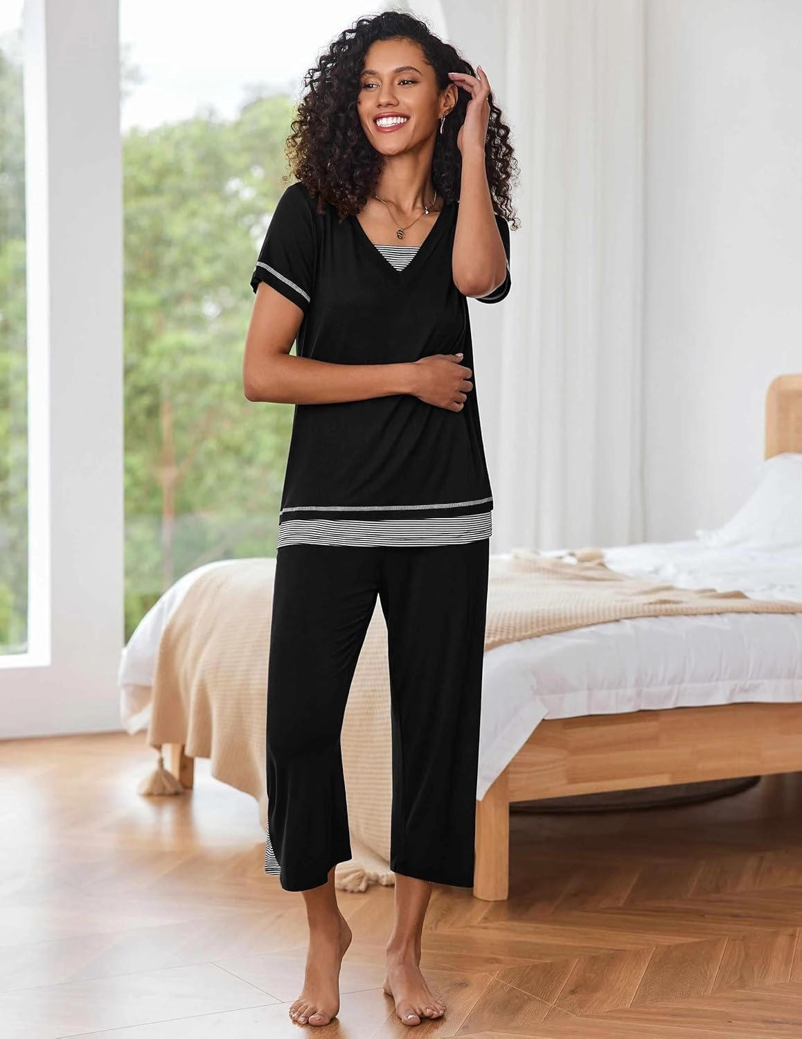 Ekouaer Capri Pajama Sets for Women Short Sleeve Tops Sleepwear Sleep Sets Pjs Sets Soft Two Piece Loungewear Sets