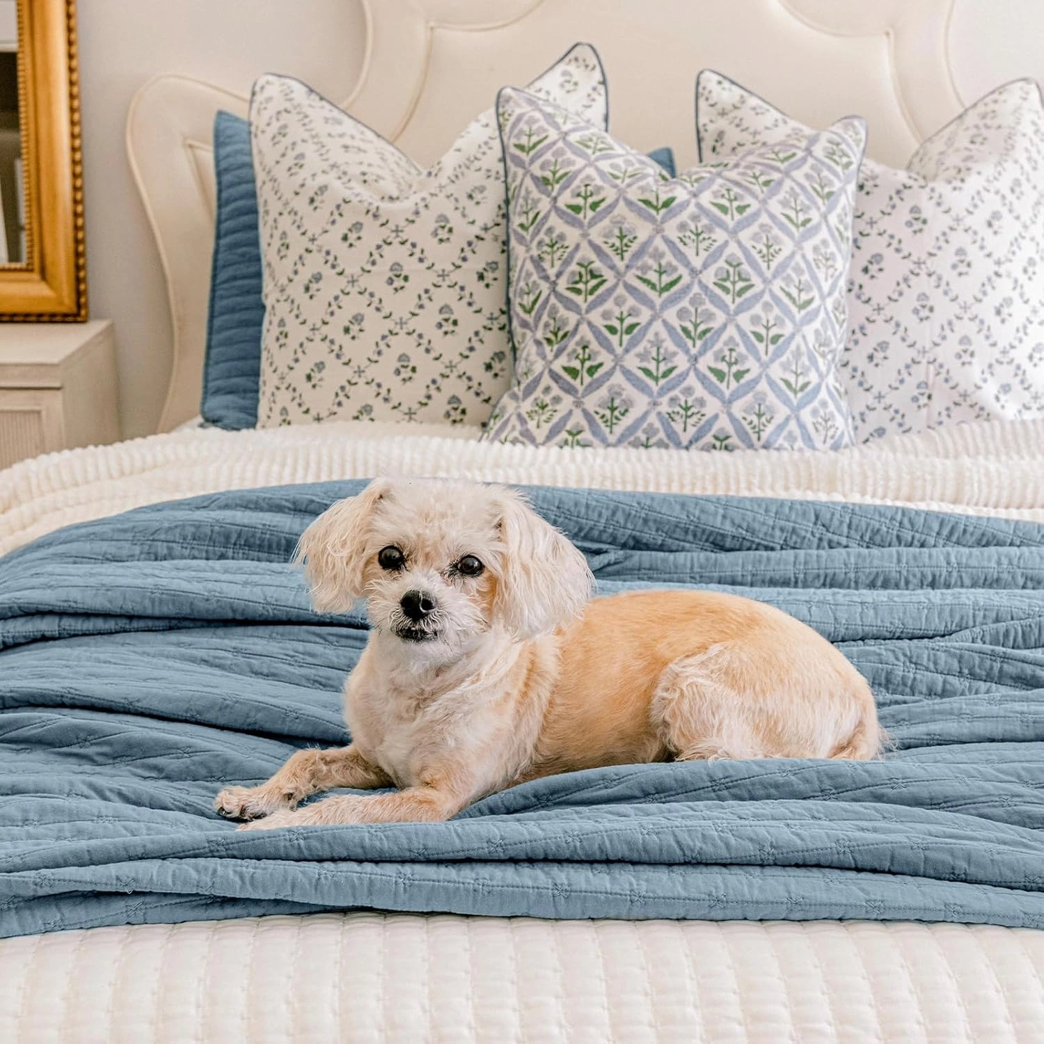 EVERGRACE x Kinsey Walsh Cross Stitch Pre-Washed Cotton Quilt Bedding Set King Size, Oversized 3 Pieces Lightweight Bedspread Coverlet for All Season, with 2 Matching Shams, Dusty Blue, 108"x96"
