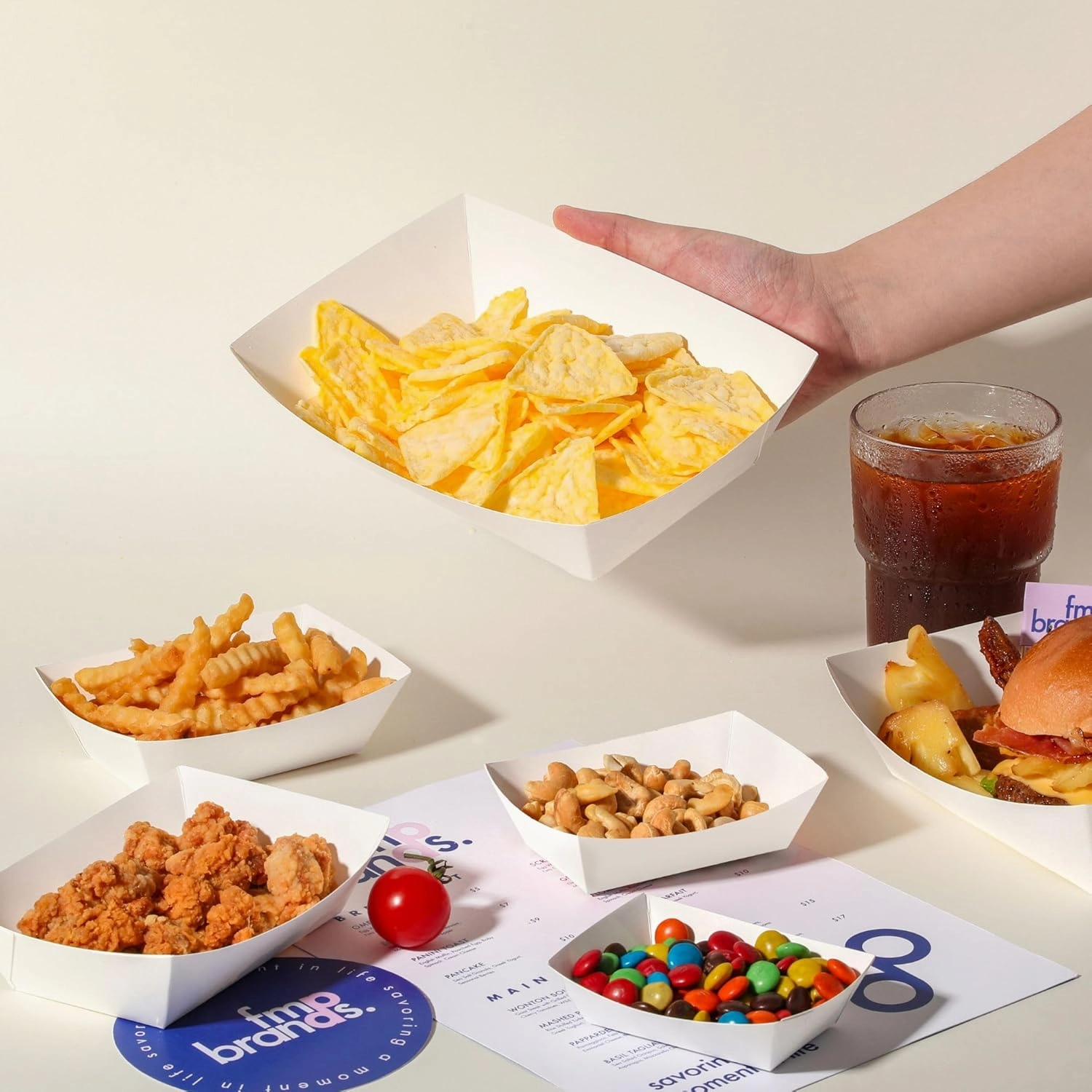 Fit Meal Prep [500 Pack 5 lb Paper Food Trays Heavy Duty Disposable Food Boats, White Nacho Tray for Parties Fairs Picnics Carnivals, Holds Hamburger Tacos Snack Fries, Grease Resistant
