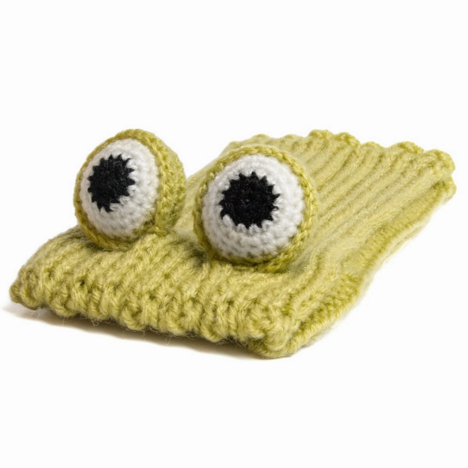 frog zoo snood