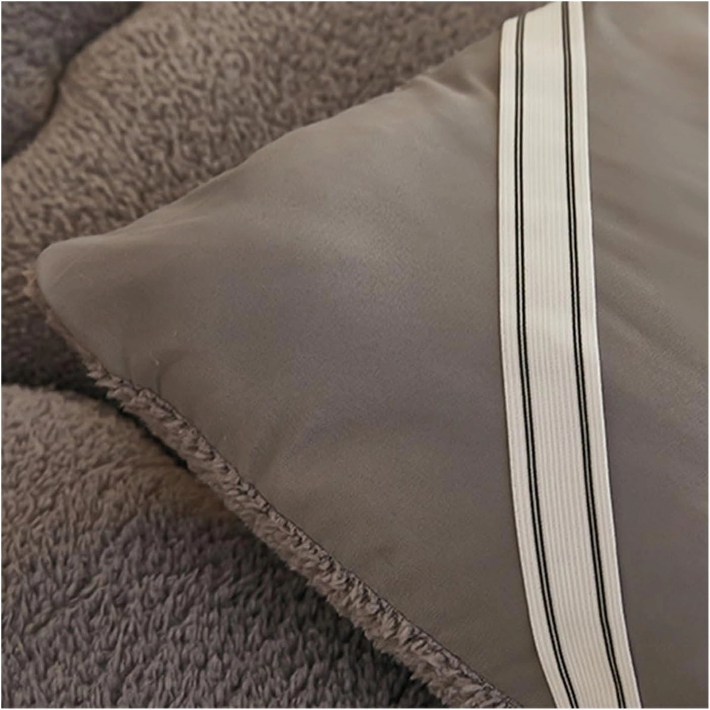 Japanese Home Soft Cushion Floor Mattress, Thicken Warm Lamb Wool Mattress, Japanese Floor Futon Mattress, Roll Up Camping Mattress(Gray,California King-200 * 220cm)