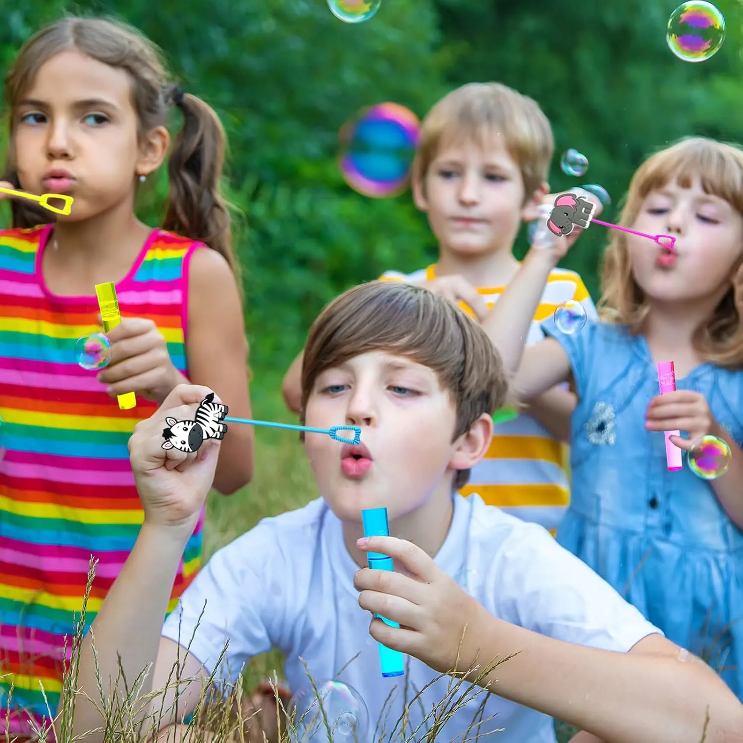 Jungle Safari Party Favors,24Pcs Wild Animals Bubble Wands for Kids,Zoo Bubble Wand for Safari Wild One Birthday Party Supplies,Pinata Baby Shower Goodie Bag Stuffers Gift