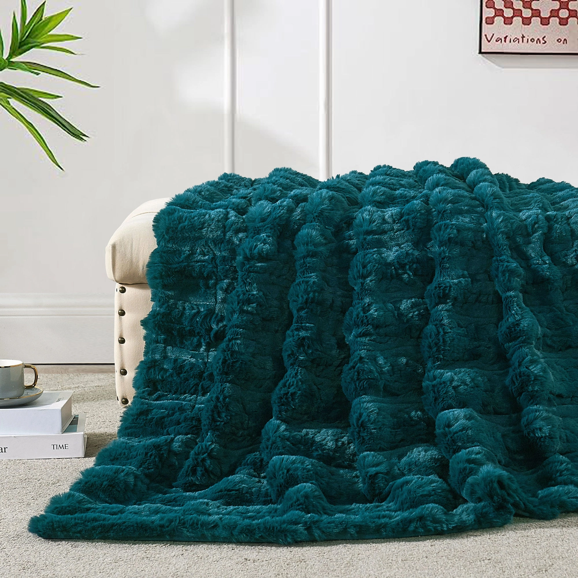 Line Drawing Faux Fur Throw Blanket