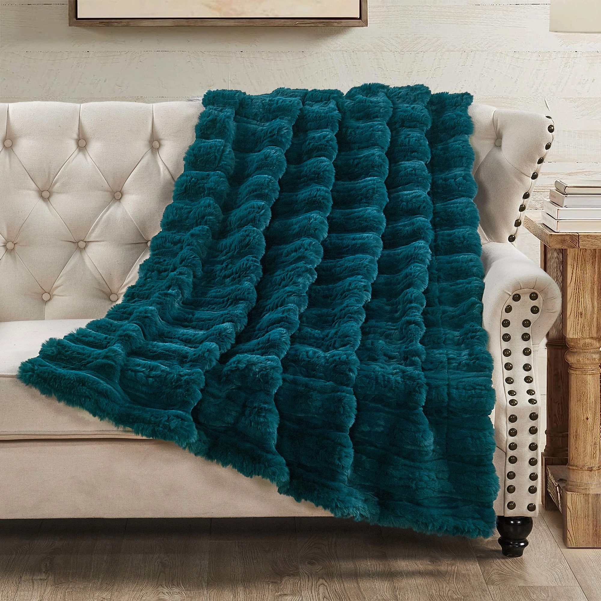 Line Drawing Faux Fur Throw Blanket
