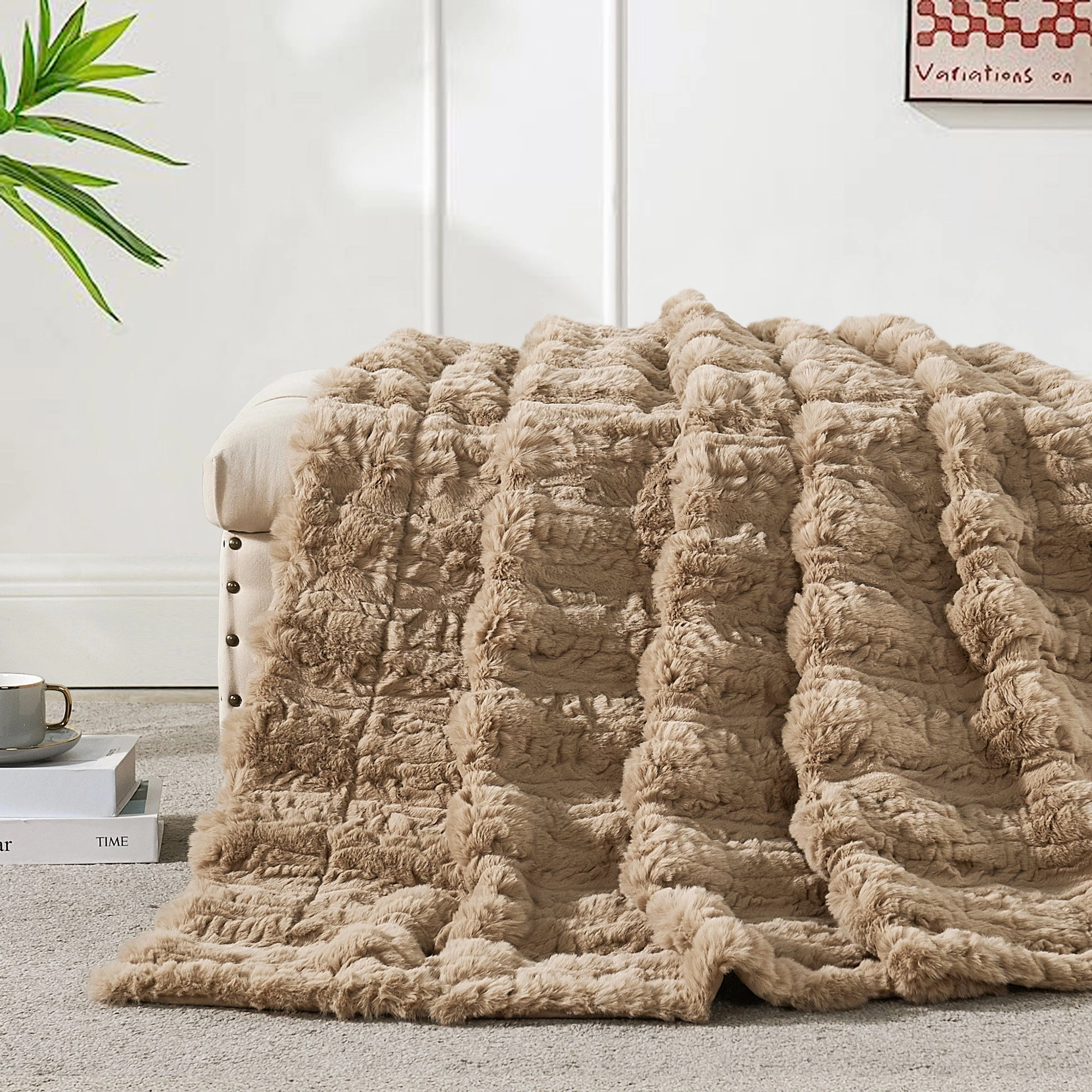 Line Drawing Faux Fur Throw Blanket