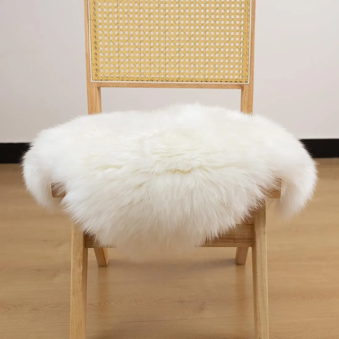 LLB Sheepskin Chair Cushion Non-Slip Back Square Genuine Fur Chair Cover Silky Natural Wool Seat Cushion Pad Soft Area Rugs Carpet for Home Office Restaurant Chair 18x18 Inch (Pack of 1), Ivory White