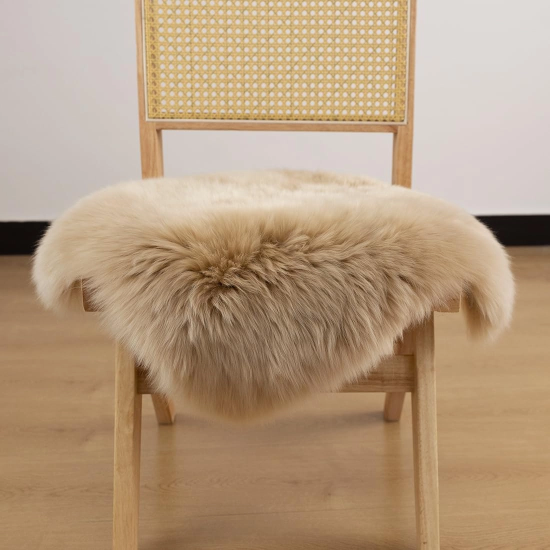 LLB Sheepskin Chair Cushion Non-Slip Back Square Genuine Fur Chair Cover Silky Natural Wool Seat Cushion Pad Soft Area Rugs Carpet for Home Office Restaurant Chair 18x18 Inch (Pack of 1), Tan