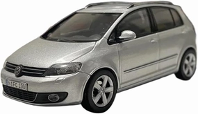 Metal Car Model 1:43 for Volkswagen Golf Plus 2009 Die-cast Model Car Miniature Vehicle Adult Toy Collection Die Cast Vehicles
