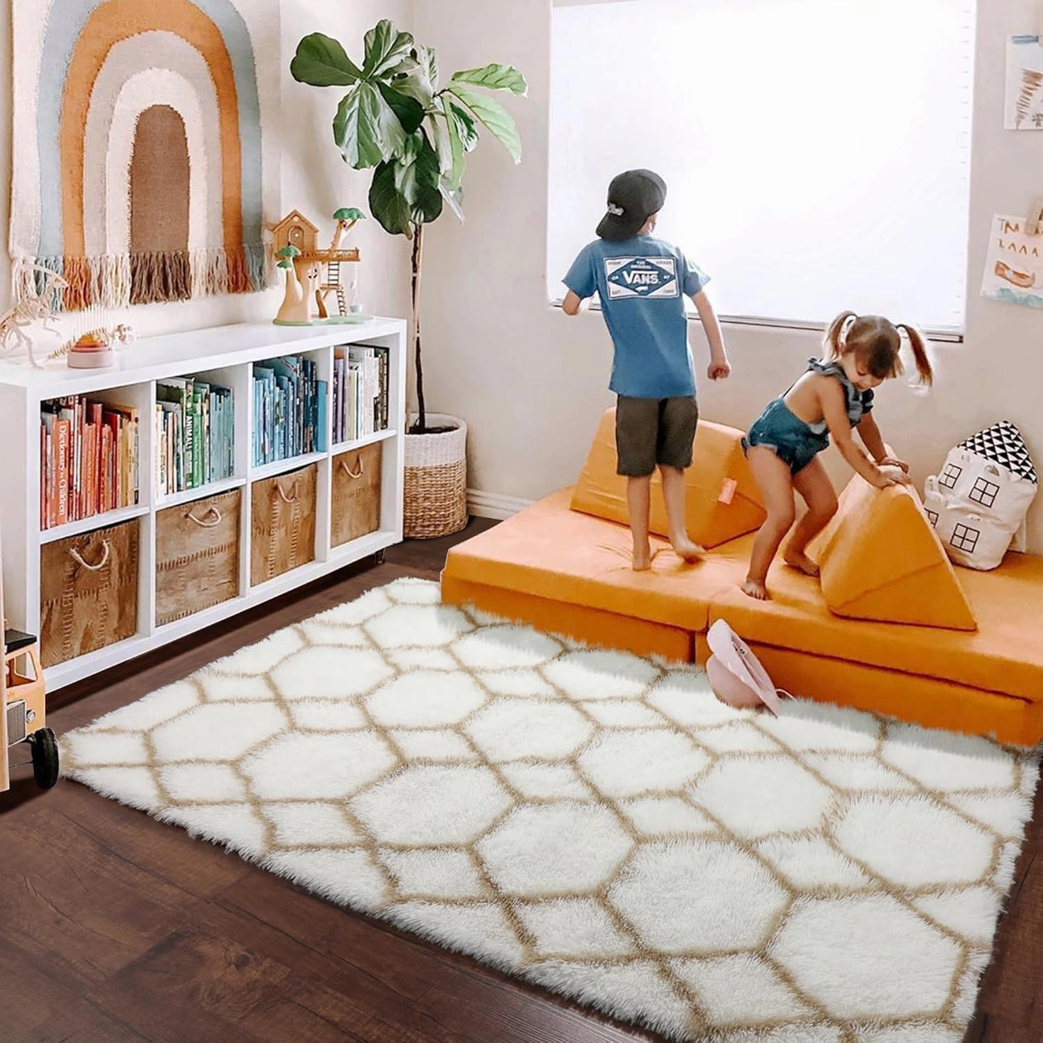 ONASAR 5x7 Area Rugs for Living Room Bedroom, Washable Fluffy White and Beige Faux Fur Bedside Rug, Geometric Boho Soft Plush Shaggy Floor Carpet Mat for Nursery Kids Girls Teen Dorm Home Decor