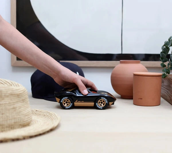 Playforever Ken 68 Cave Car (Black)