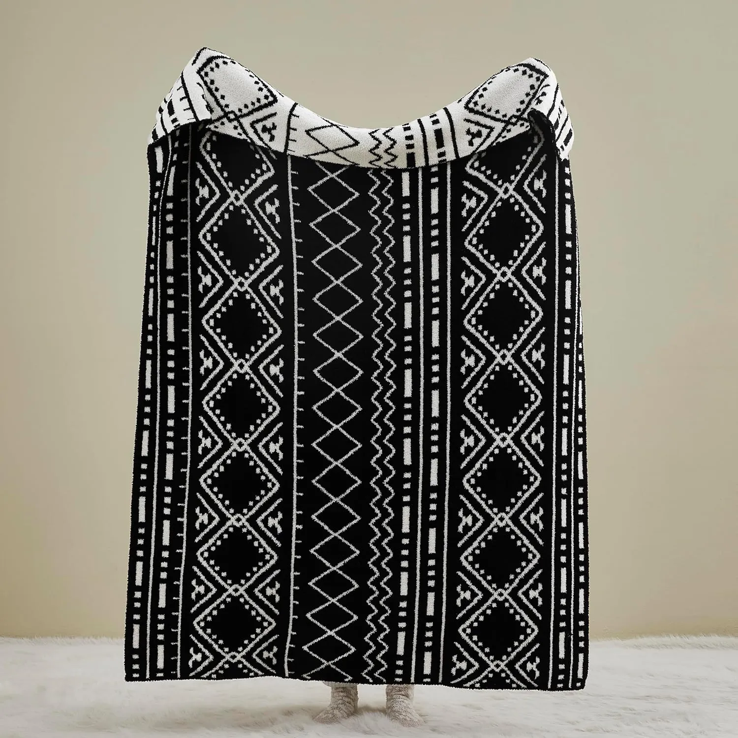 R.SHARE Boho Throw Blanket 50x70 Inch Reversible, Feather Knit Black Microfiber Soft Comfy Cozy Lightweight Fluffy Fuzzy Warm Cute for Couch Sofa Chair Bed Home