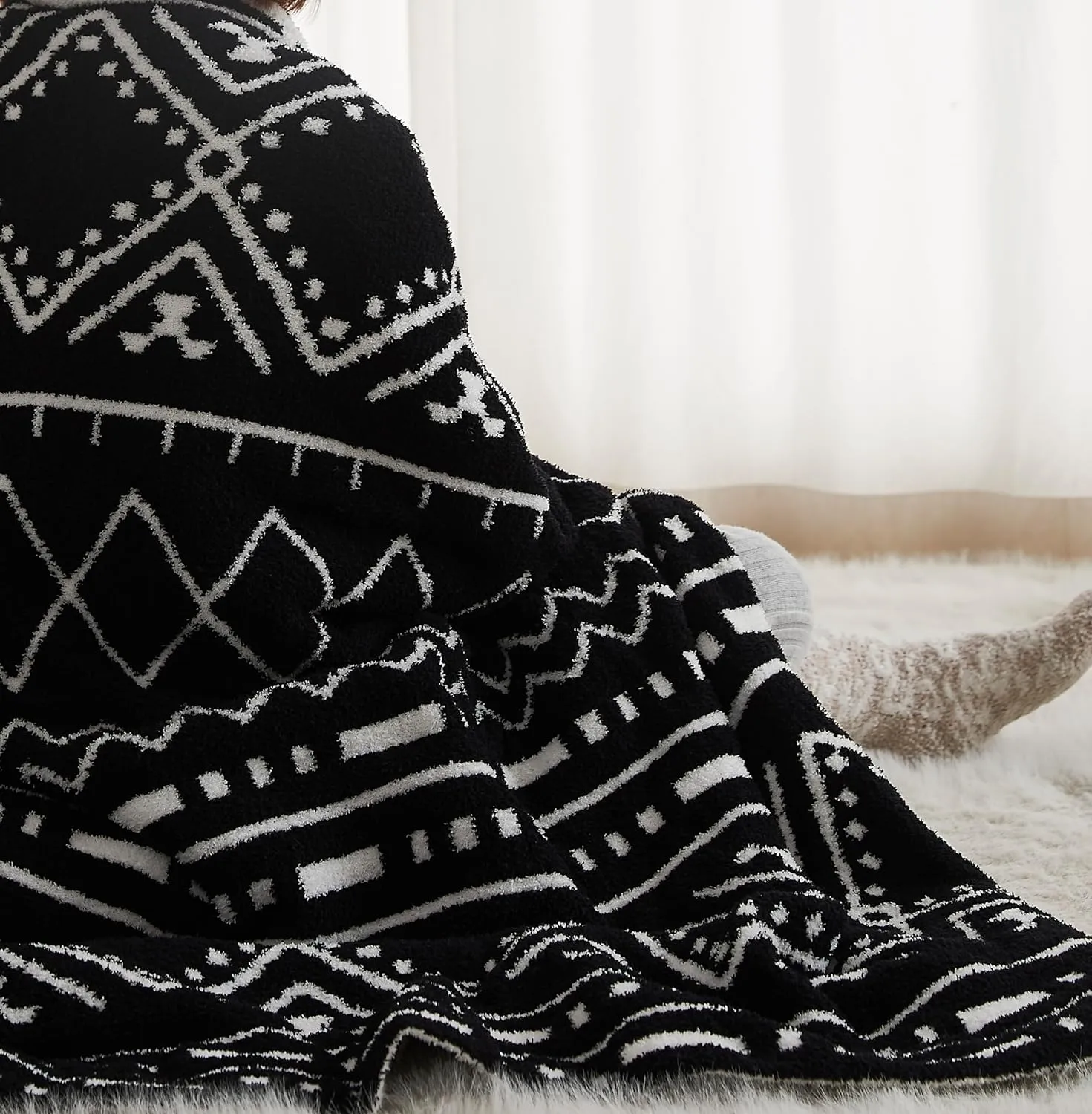 R.SHARE Boho Throw Blanket 50x70 Inch Reversible, Feather Knit Black Microfiber Soft Comfy Cozy Lightweight Fluffy Fuzzy Warm Cute for Couch Sofa Chair Bed Home