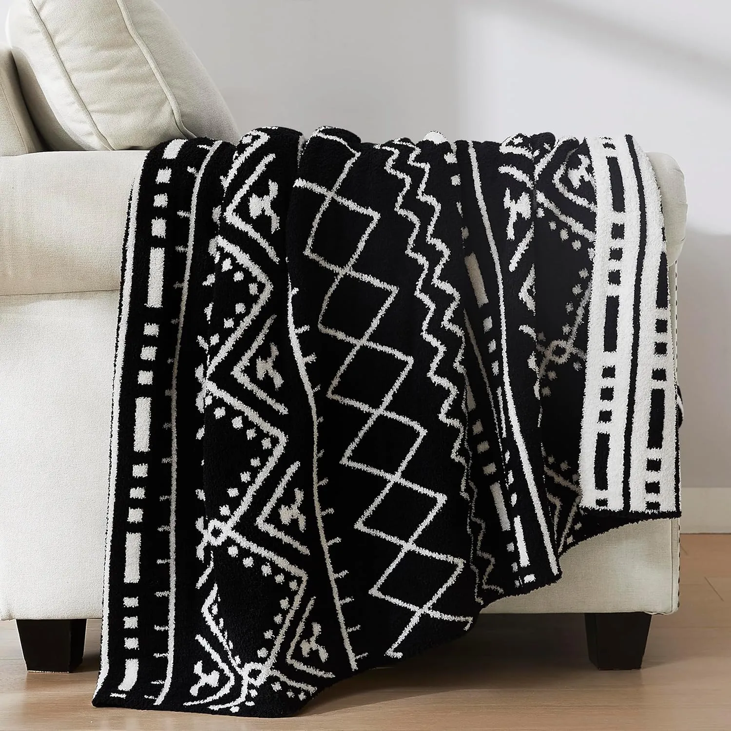 R.SHARE Boho Throw Blanket 50x70 Inch Reversible, Feather Knit Black Microfiber Soft Comfy Cozy Lightweight Fluffy Fuzzy Warm Cute for Couch Sofa Chair Bed Home