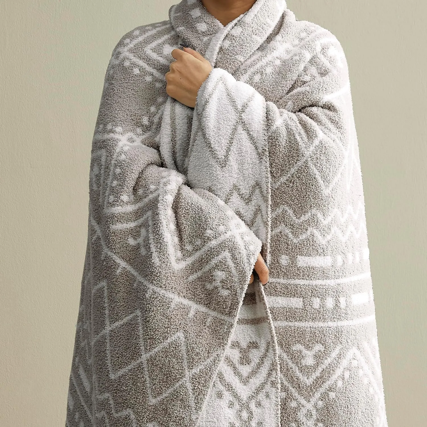 R.SHARE Boho Throw Blanket 50x70 Inch Reversible, Feather Knit Grey Microfiber Soft Comfy Cozy Lightweight Fluffy Fuzzy Warm Cute for Couch Sofa Chair Bed Home