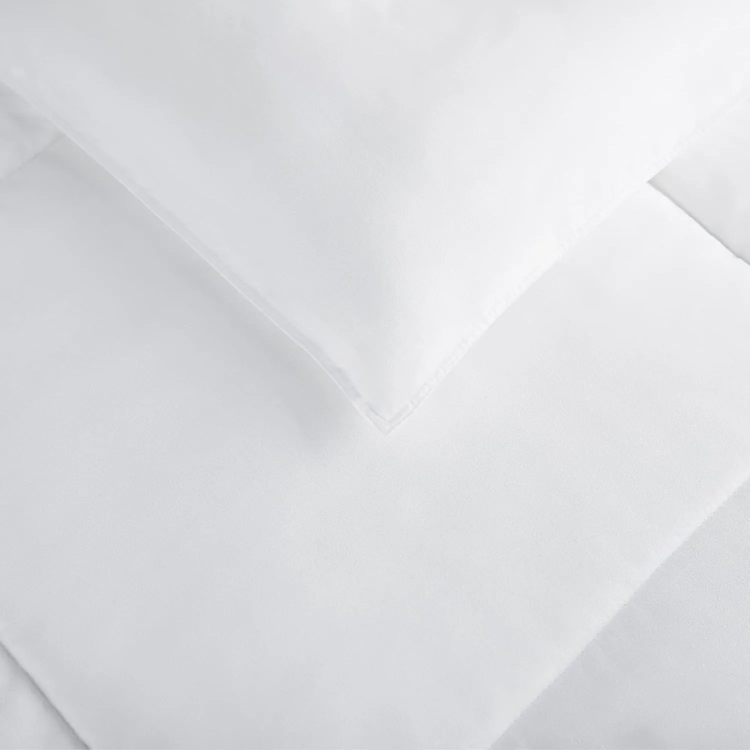 SERTA Simply Clean Ultra Soft Hypoallergenic Solid 2 Piece Comforter Set, Twin XL, White