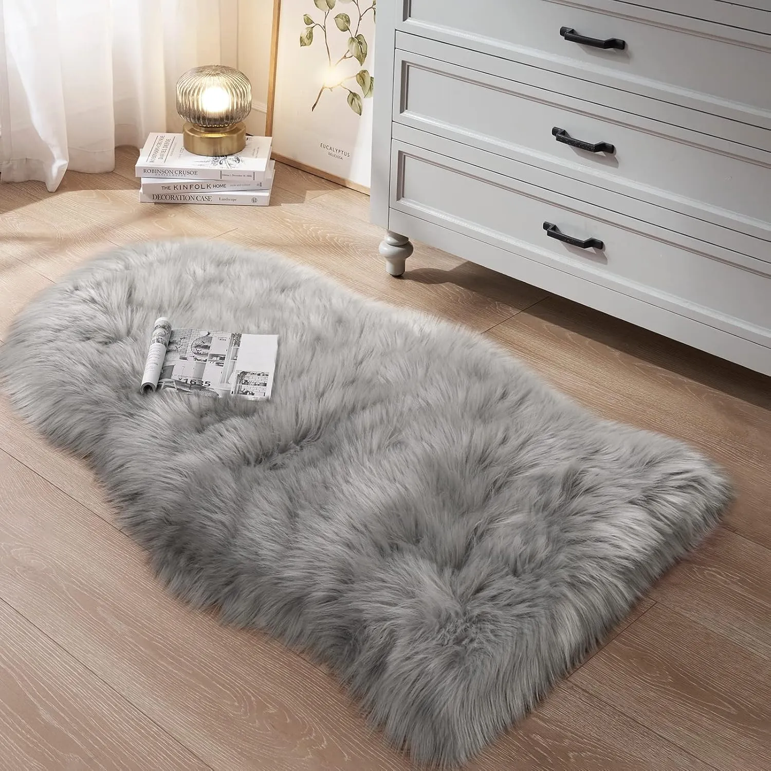 Small Faux Fur Rug, 2x4 ft Ultra Soft Sheepskin Rug Chair Sofa Cover Seat Pad, Grey Fluffy Shag Rug for Bedroom Nursery Kids Room, Gray Shaggy Rug Fuzzy Plush Floor Carpets, Cute Dorm Home Decor