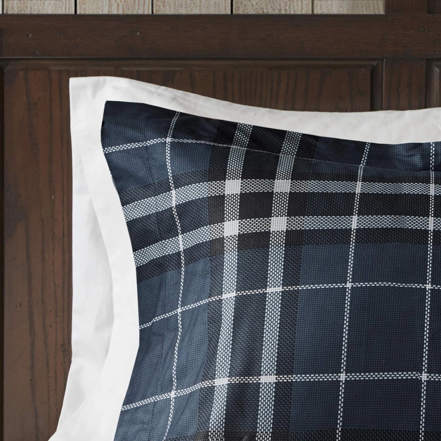 Woolrich Comforter Set, Cabin Lodge, Warm Cover for Colder Season, Modern Cottage-Inspired Down Alternative Ultra Soft Microfiber Bedding, Matching Sham, Plaid Navy Twin 2 Piece