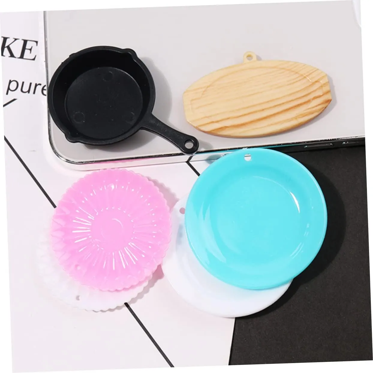 Zerodeko 40 Pcs Pan Pendant Mini House Adornment Dollhouse Cooking Pot Simulation Frying Pan Model Miniature Stovetop Cookware Kitchen Accessories Household Casserole Child Plastic Mini Pot