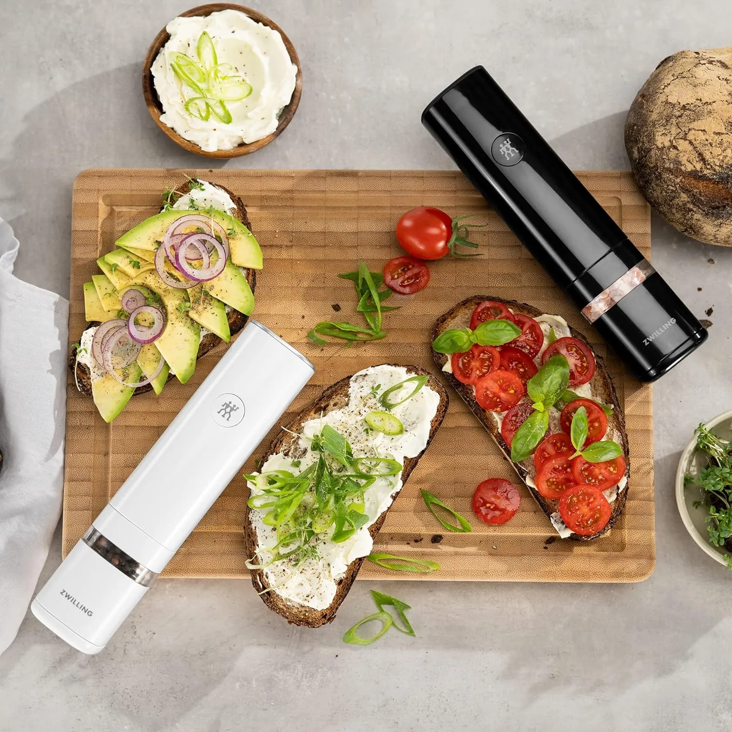 ZWILLING Enfinigy 2-pc Electric Salt/Pepper Mill Set